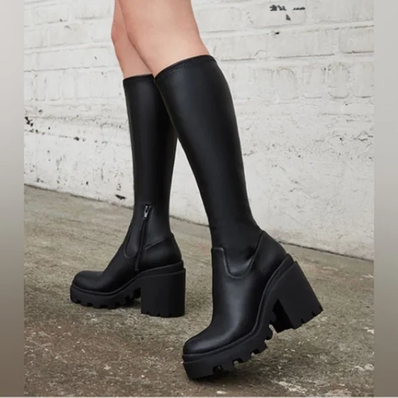 Steve Madden Black Platform Boots Tall Faux Leather Roxanna Lug Sole New - Picture 1 of 8